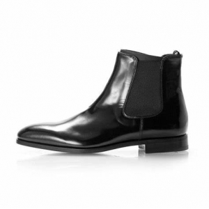 Mysterious Travel Chelsea Boots